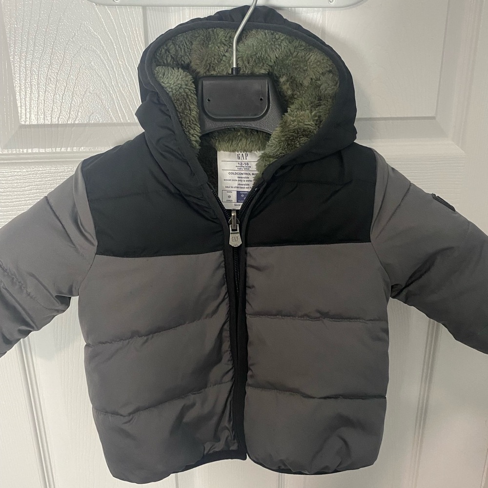 Gap Black/Gray Puffer Jacket